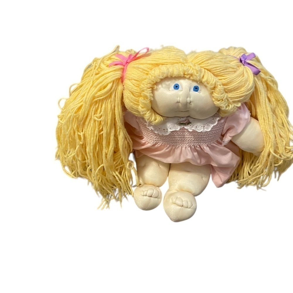 Vintage 1980's Cloth Face Cabbage Patch Kids Blue Eyes Blonde Hair‎